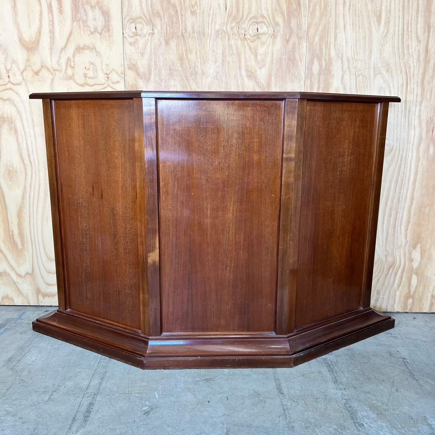Vintage Hardwood Courtroom Witness Stand