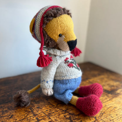 Knitted Toys By Casper Van Leeuwen