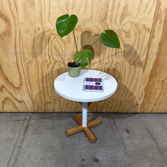 Small White Round Table with Wooden Feet
