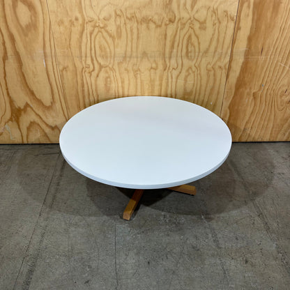 White Round Table with Wooden Feet (440mm H)