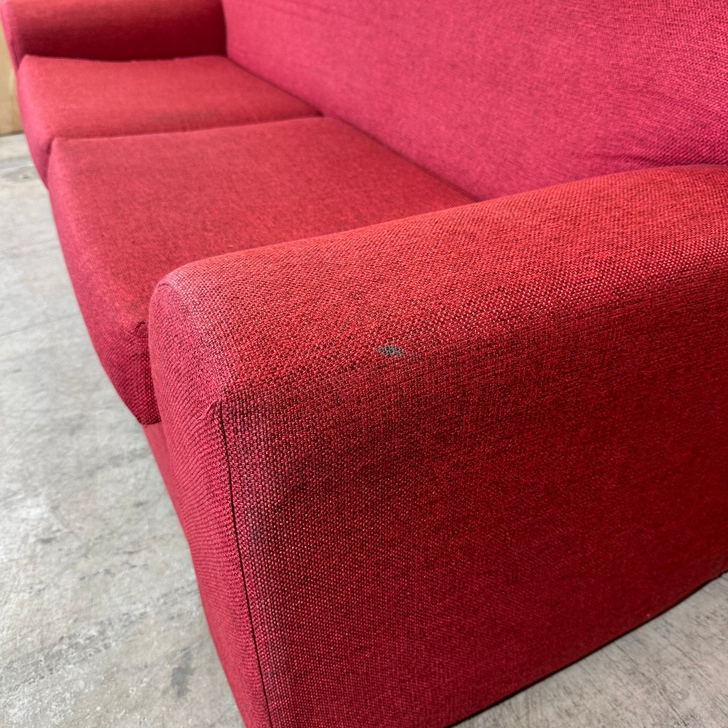 Crimson 2.5 Seater Sofa