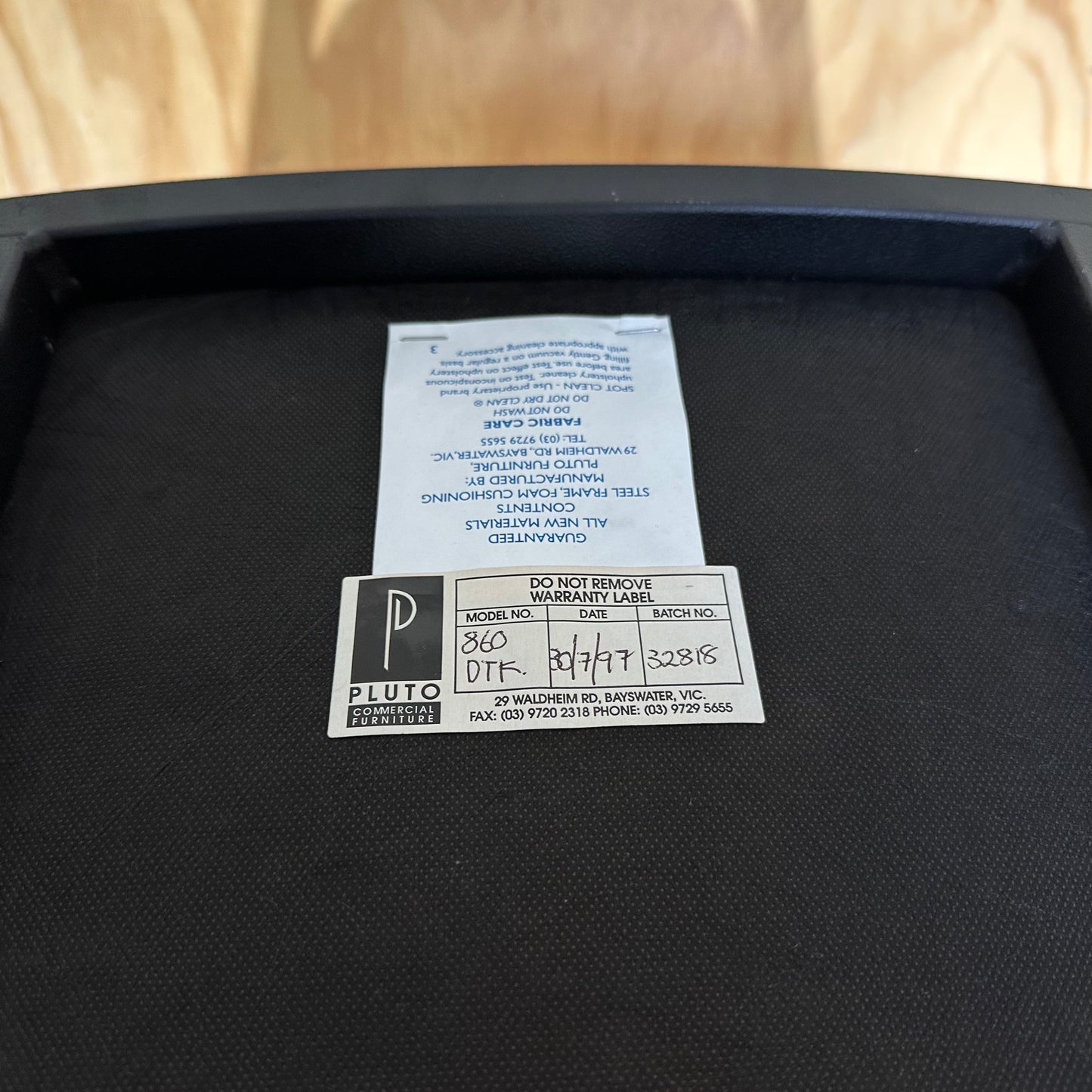 Red Pluto Visitor Chair