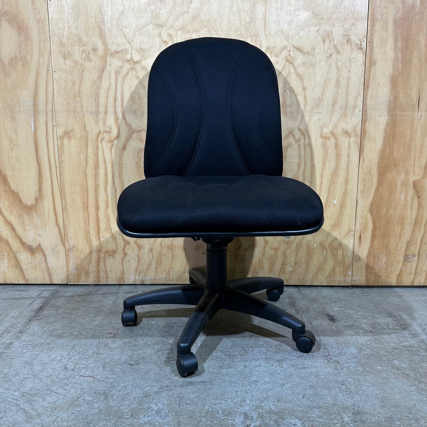 Black Turnco Executive Task Chair