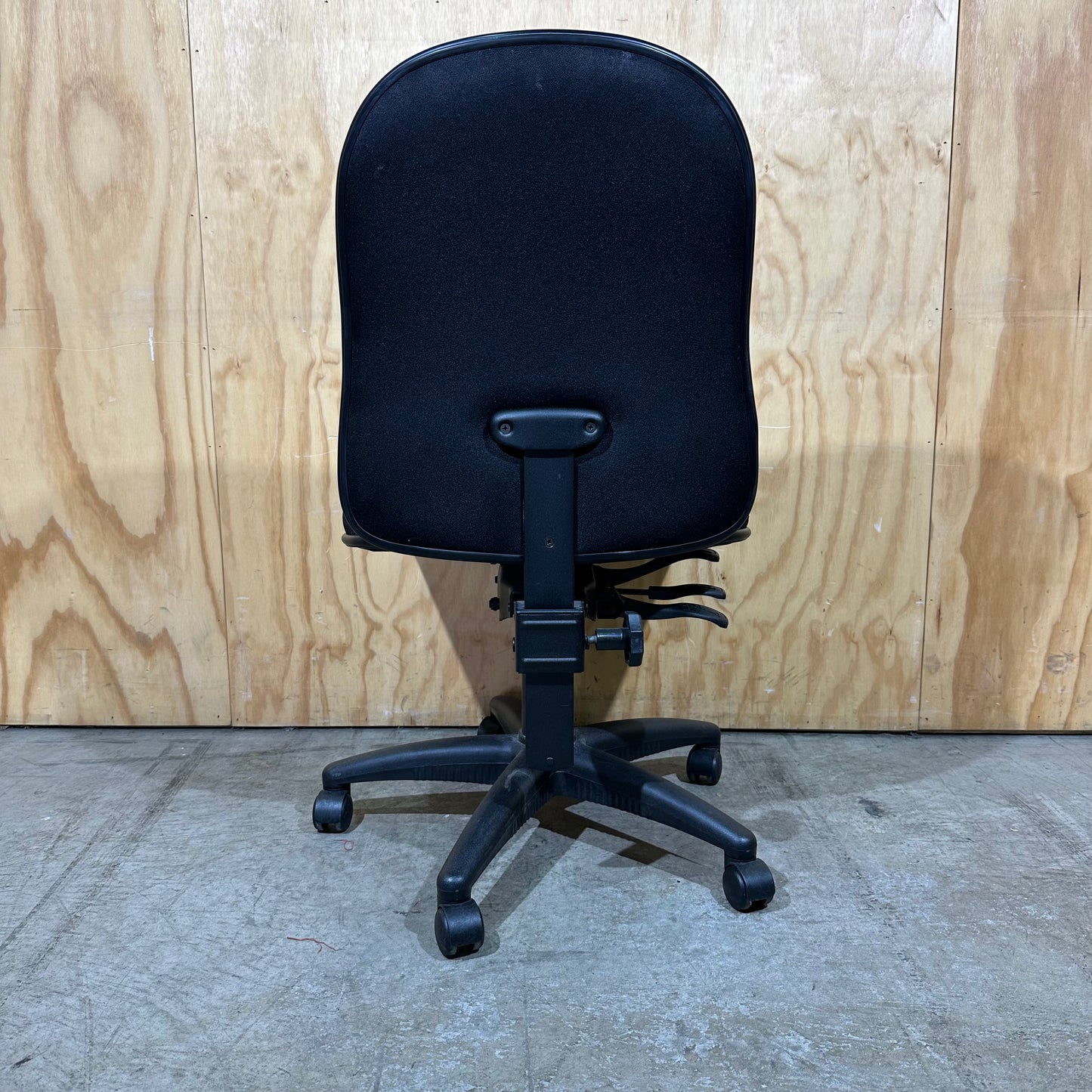 Black Turnco Executive Task Chair