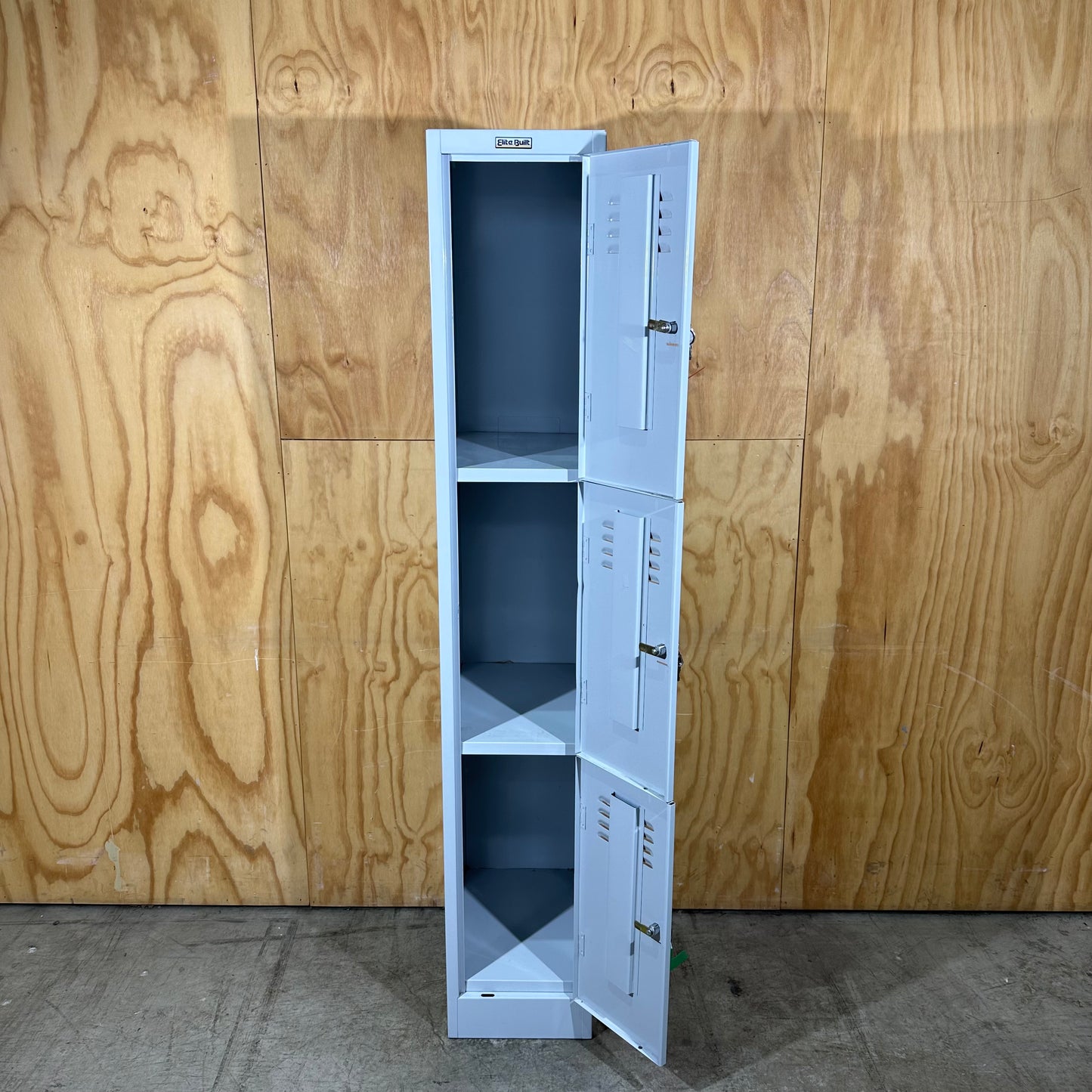 Grey Elitebuilt 3 Door Locker