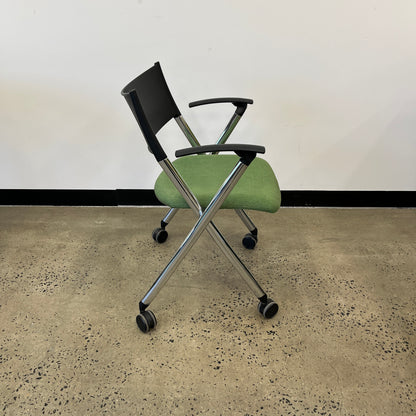 Stem Kush & Co Nesting Series Folding Meeting Chair Green