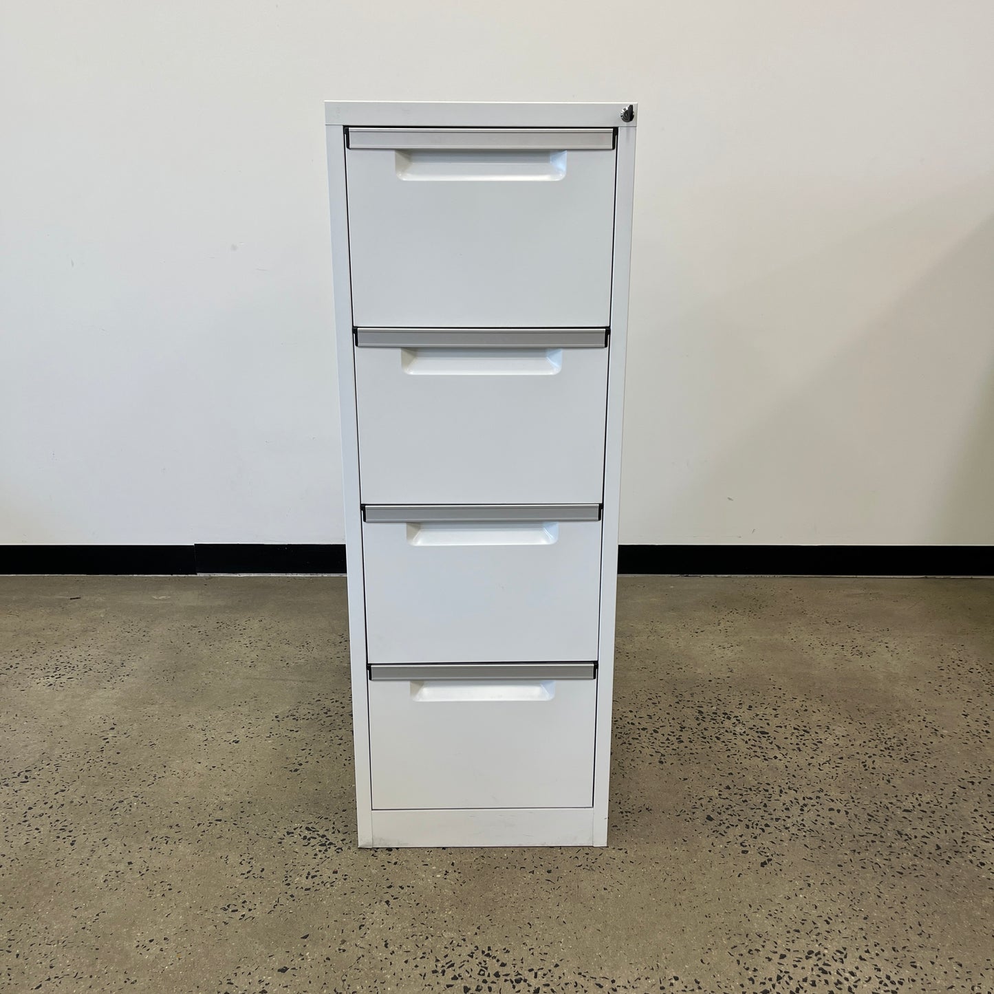 EliteBuilt white 4 Drawer Filing Cabinet