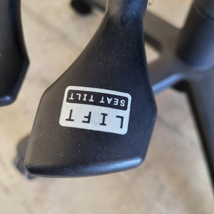 Standard Office Chair in Black