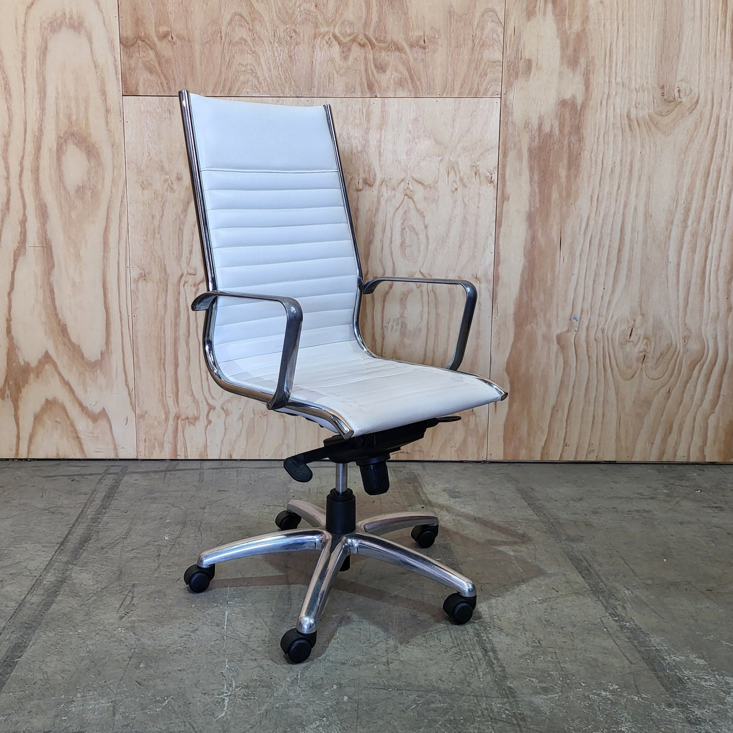 Eames Replica White Leather Highback Chair