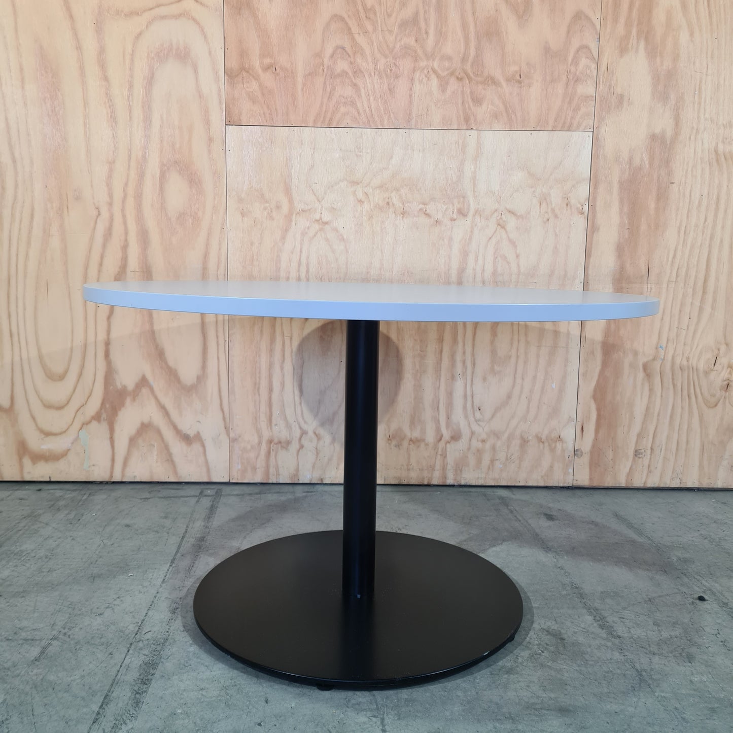 Stylus Table by Stylecraft in Grey on Black Base