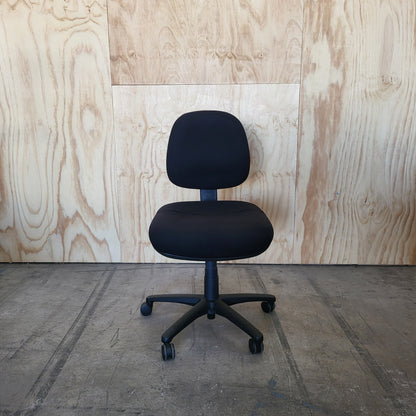 Standard Office Chair in Black