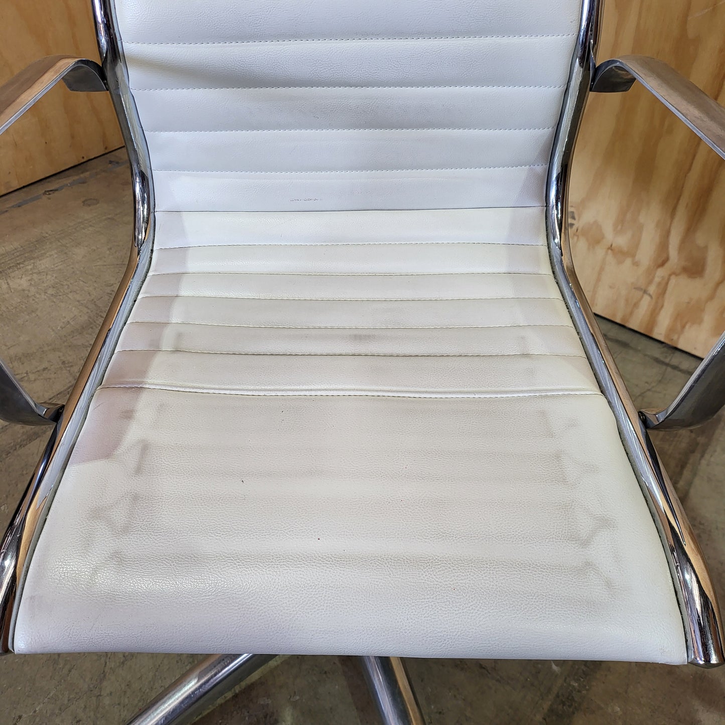 Eames Replica White Leather Highback Chair