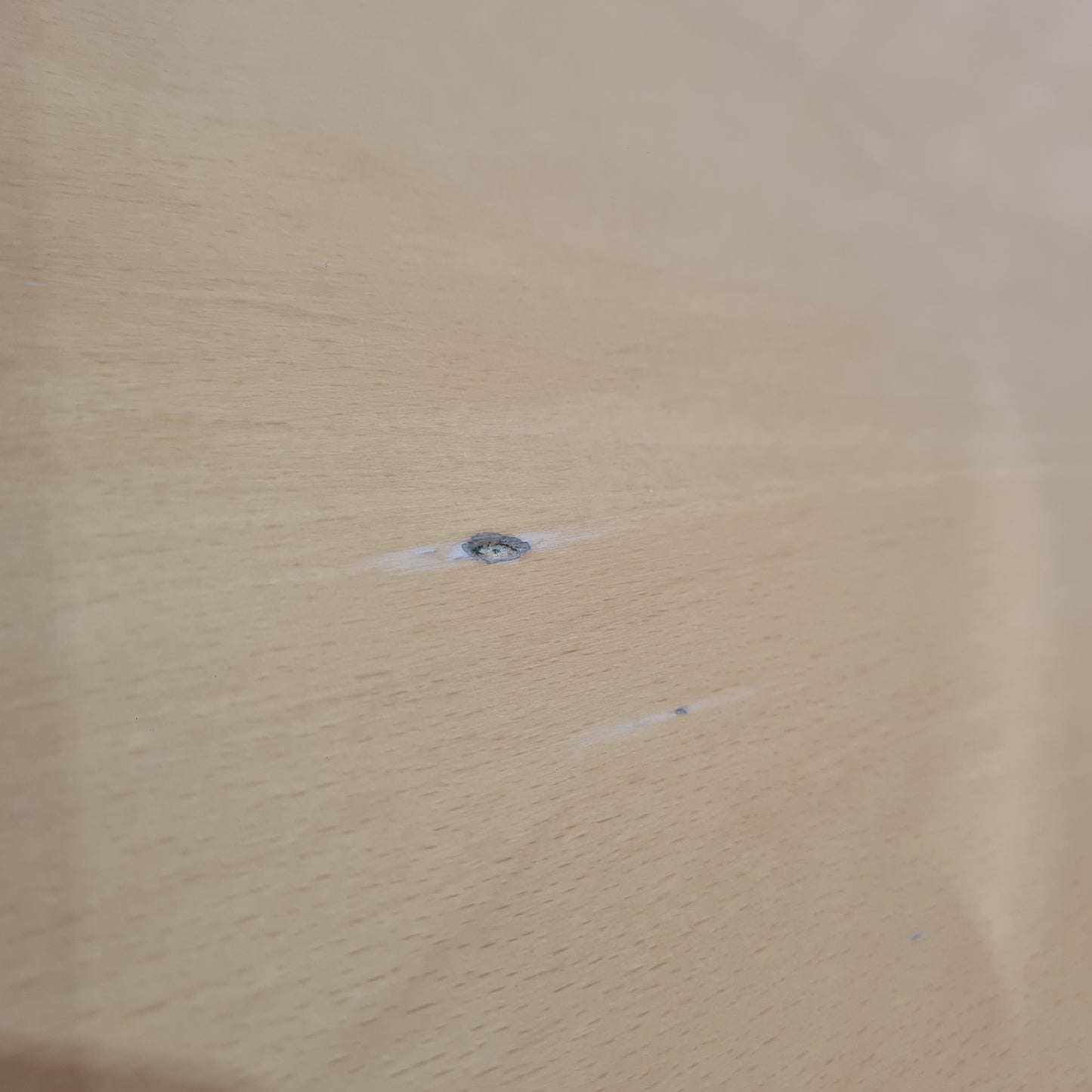 Round Timber Veneer Meeting Table