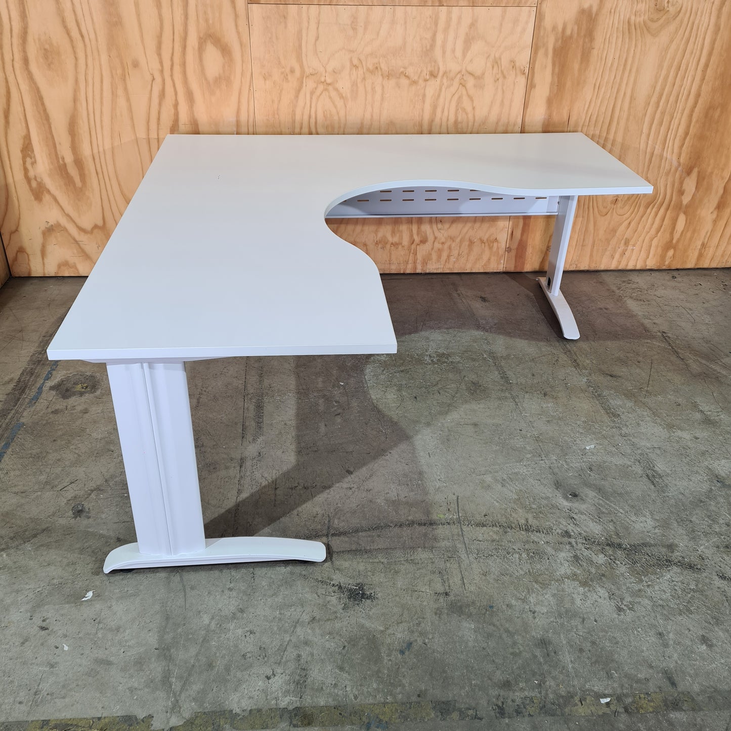 Rapid Span Corner Workstation