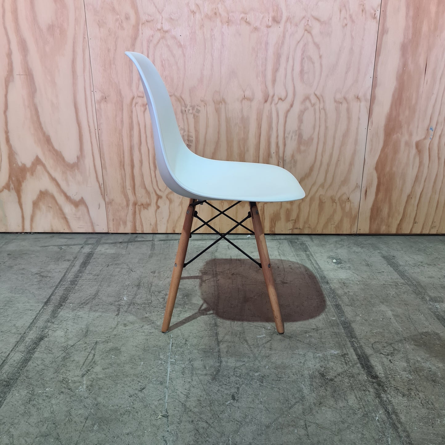 Vitra Eames Replica Side Chair DSR White