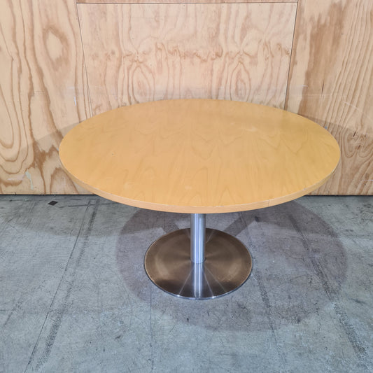 Round Timber Veneer Meeting Table