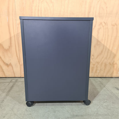 Charcoal Pedestal with Charcoal Handles