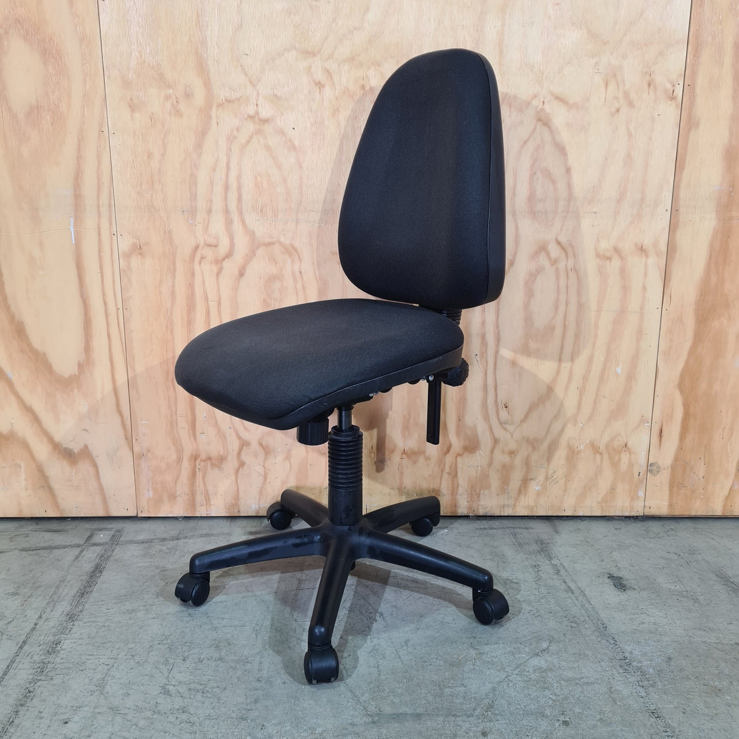 Black TOSC Task Chair