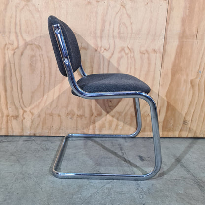 Stem Sled Leg Visitor Chair in Grey