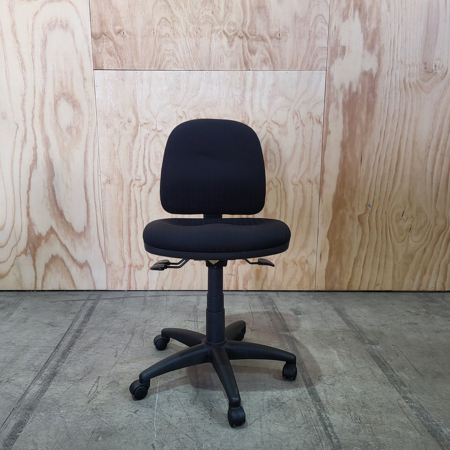 Black Task Chair With Triangle Patterns No arms