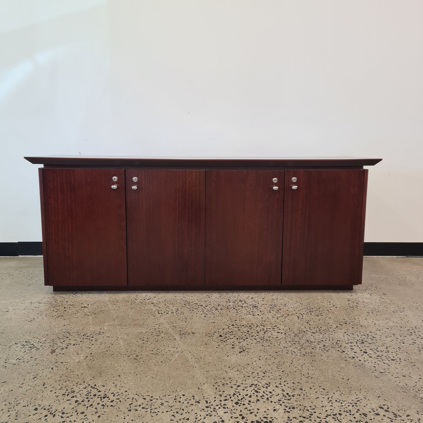 Wooden 4 Door Buffet Entertainment Unit in Mahogany Stain