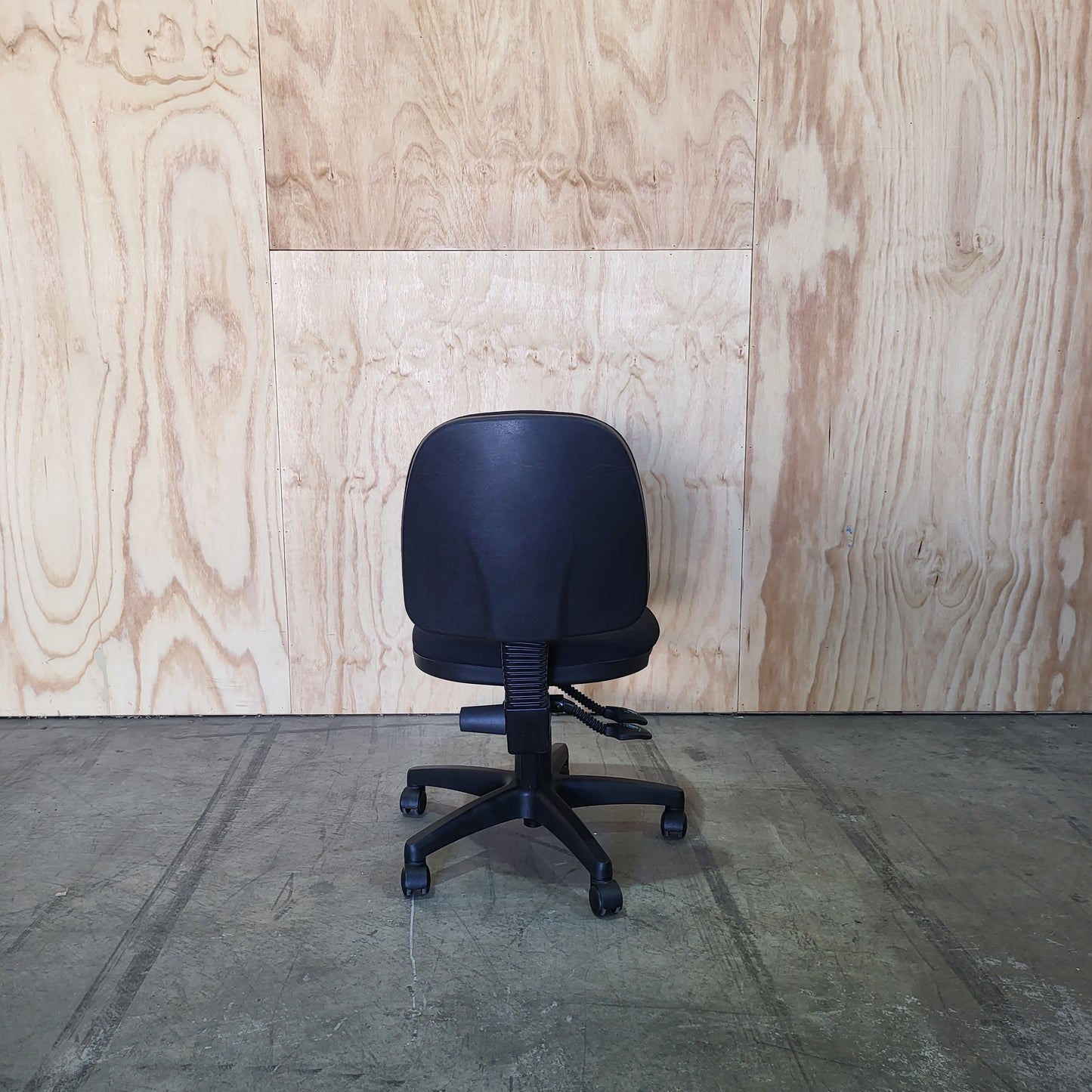Black Task Chair