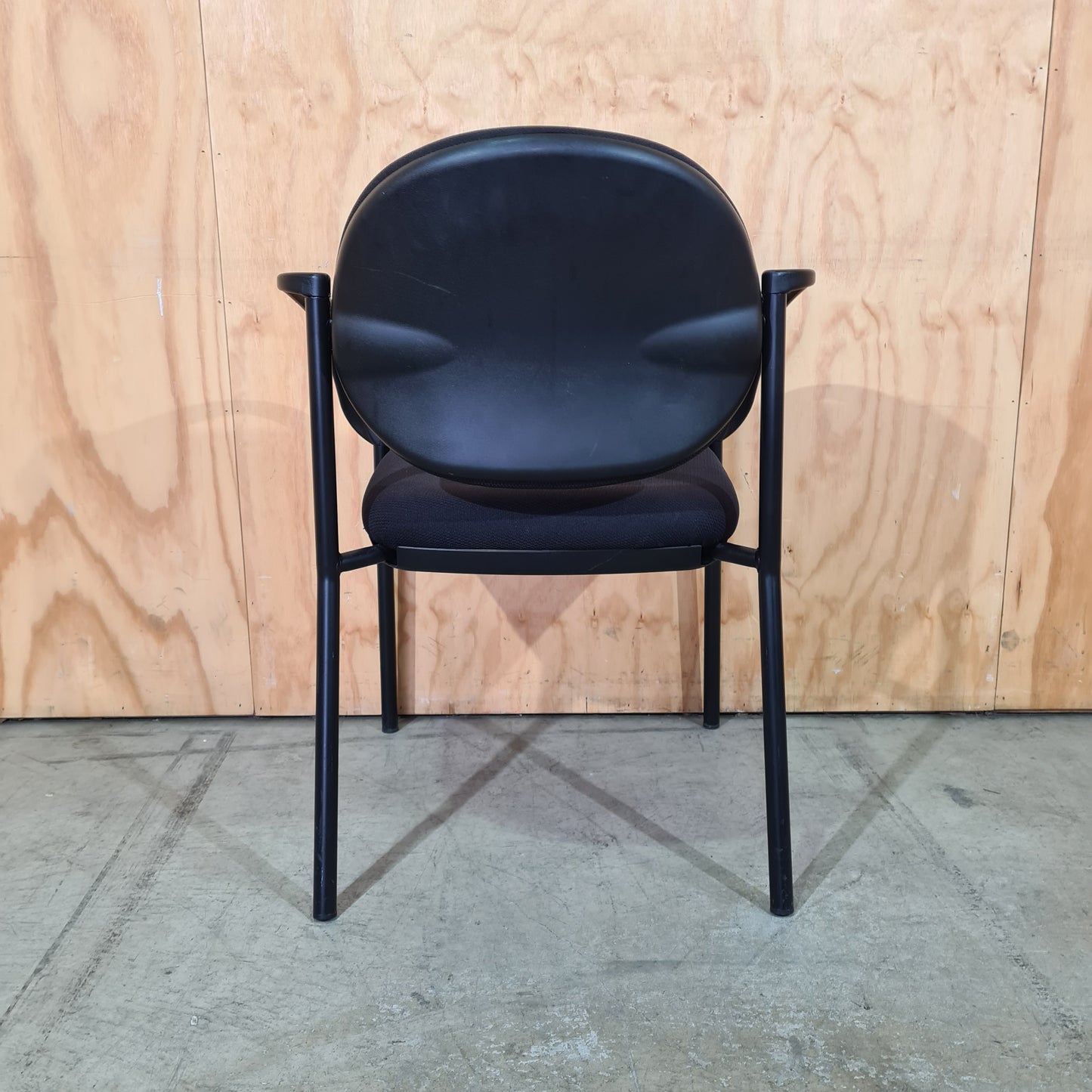 Black Stateline Visitor Chair
