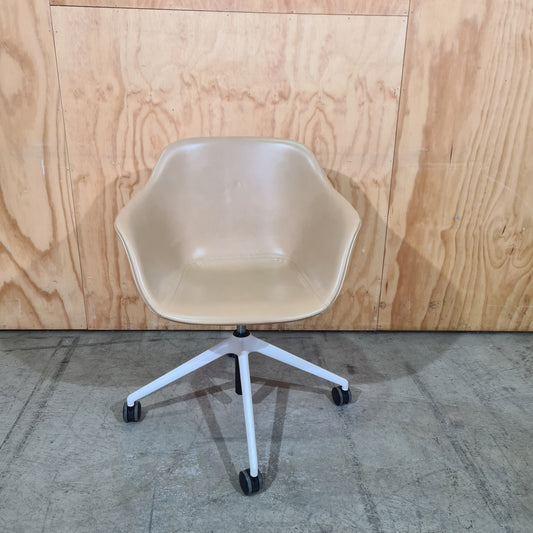 Vinyl Tub Chair by Donati with white legs (B Grade)