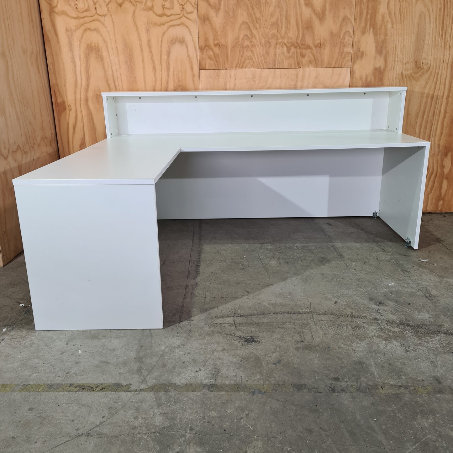 Reception Desk with Return