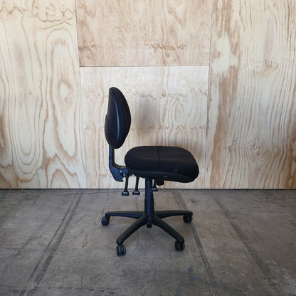 Standard Office Chair in Black