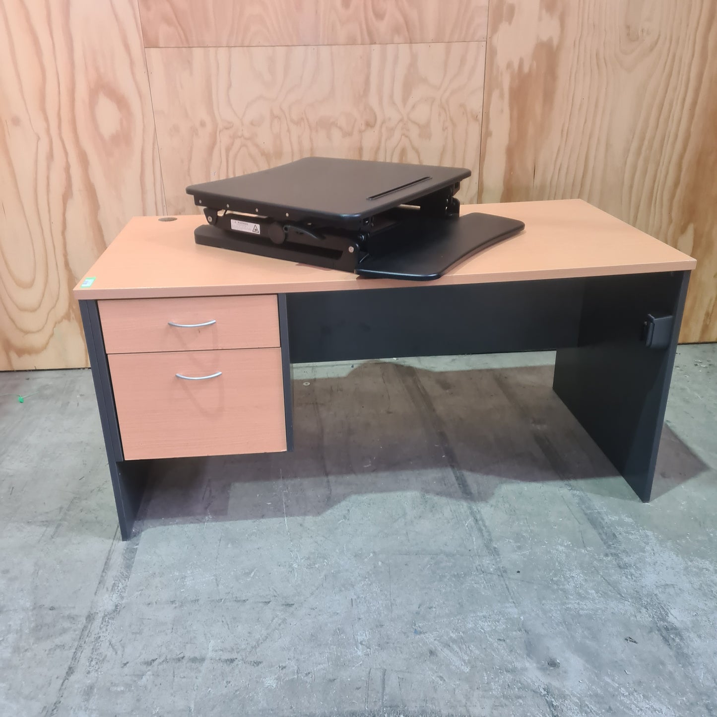 Desk Riser Black with Round Edge