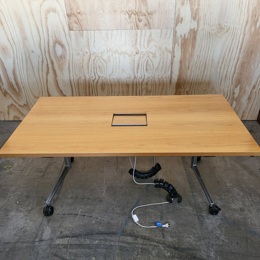 Thinking Works I.AM Flip Table in Oak with Chrome Legs and cable Box