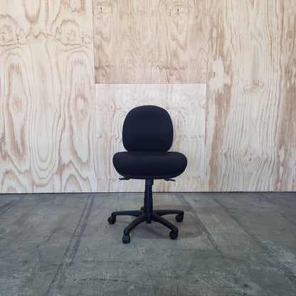 Black Adjustable Task Chair