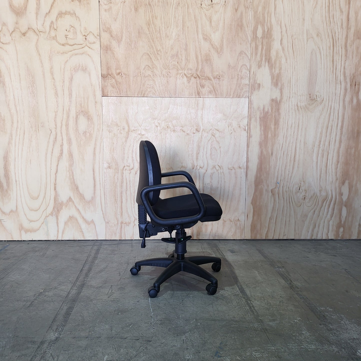 Black Task Chair With Arm Rests
