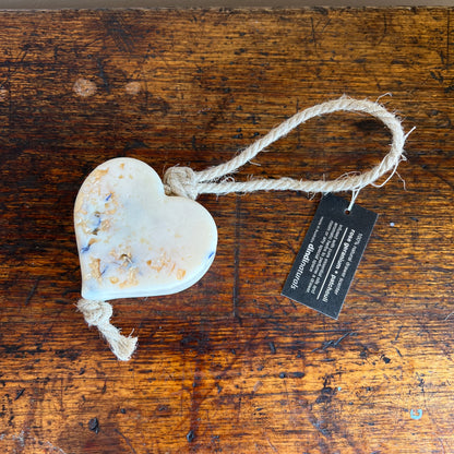 Dindi Aromatic Roped Wax Heart
