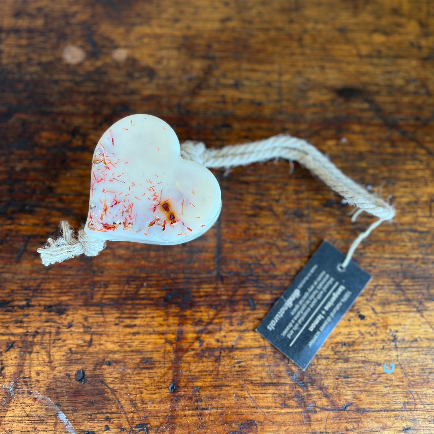 Dindi Aromatic Roped Wax Heart