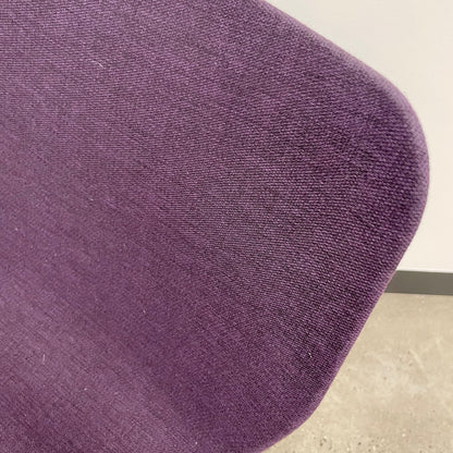 Wilkhahn Chassis Visitor Chair Purple