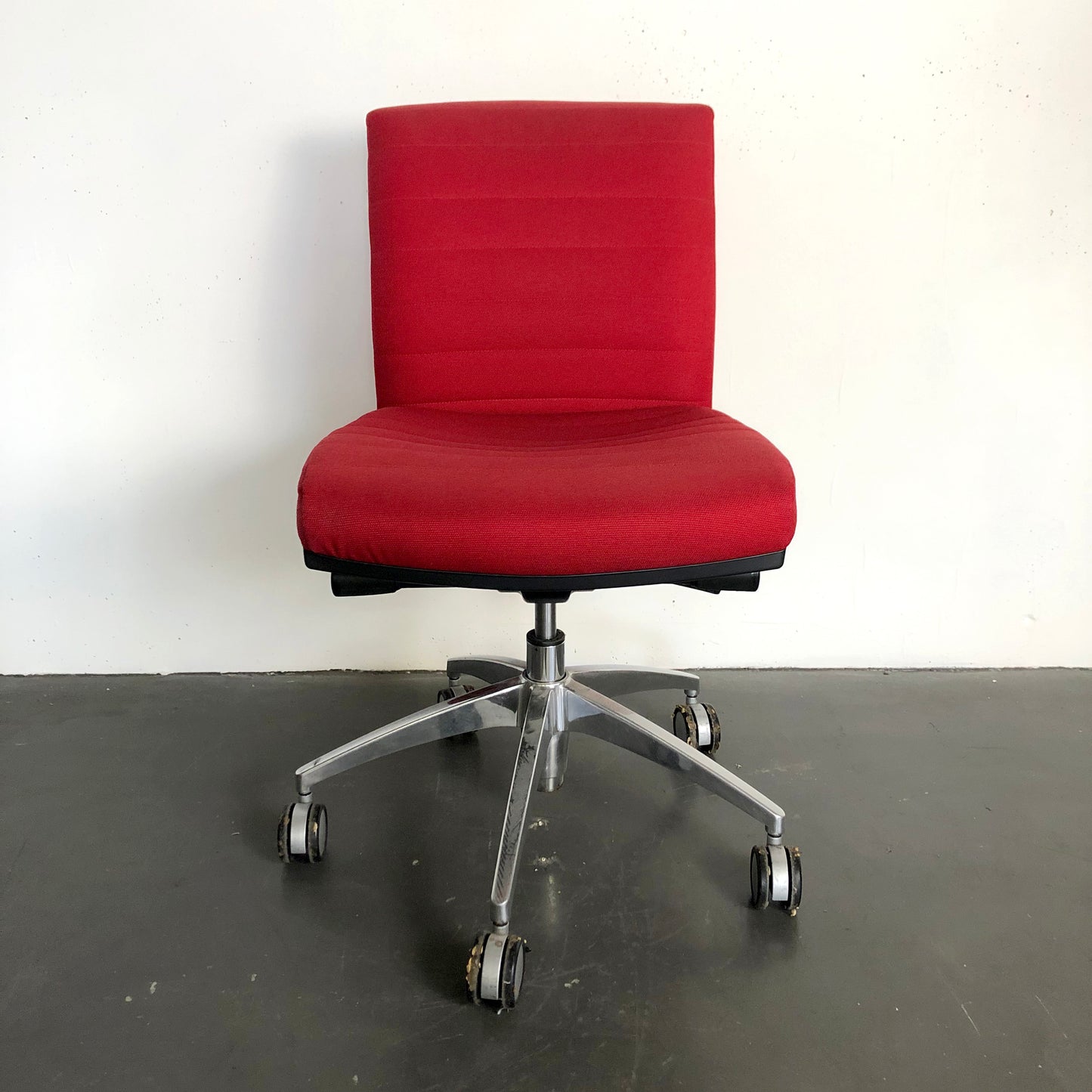 Donati Messenger Office Chair (Red or Grey)