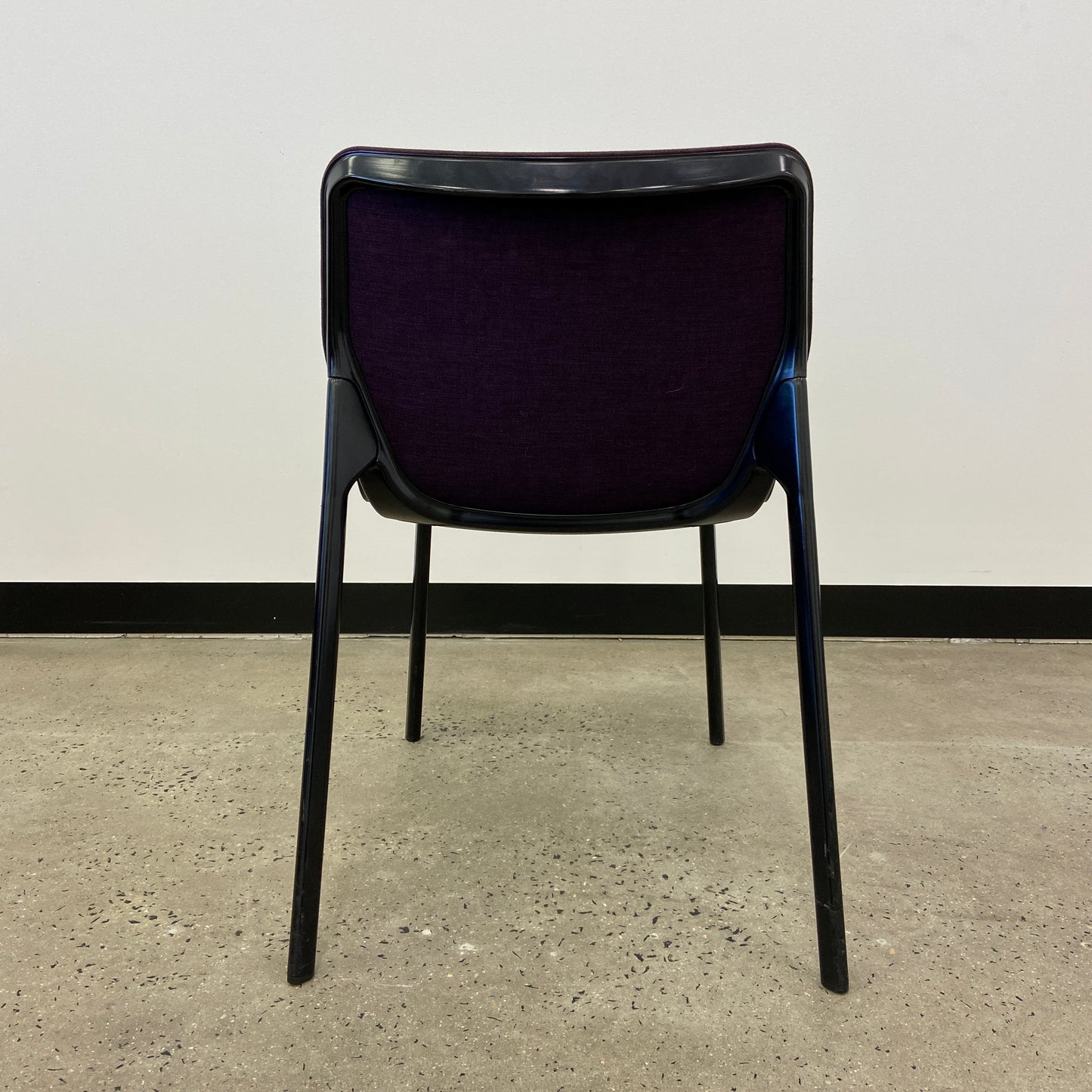 Wilkhahn Chassis Visitor Chair Purple