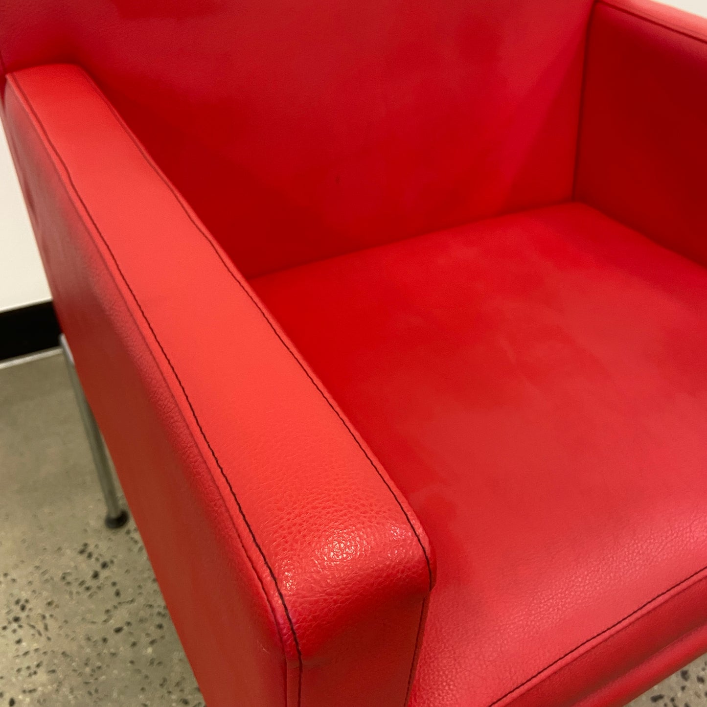 Schiavello Kayt Pause Leather Chair Red