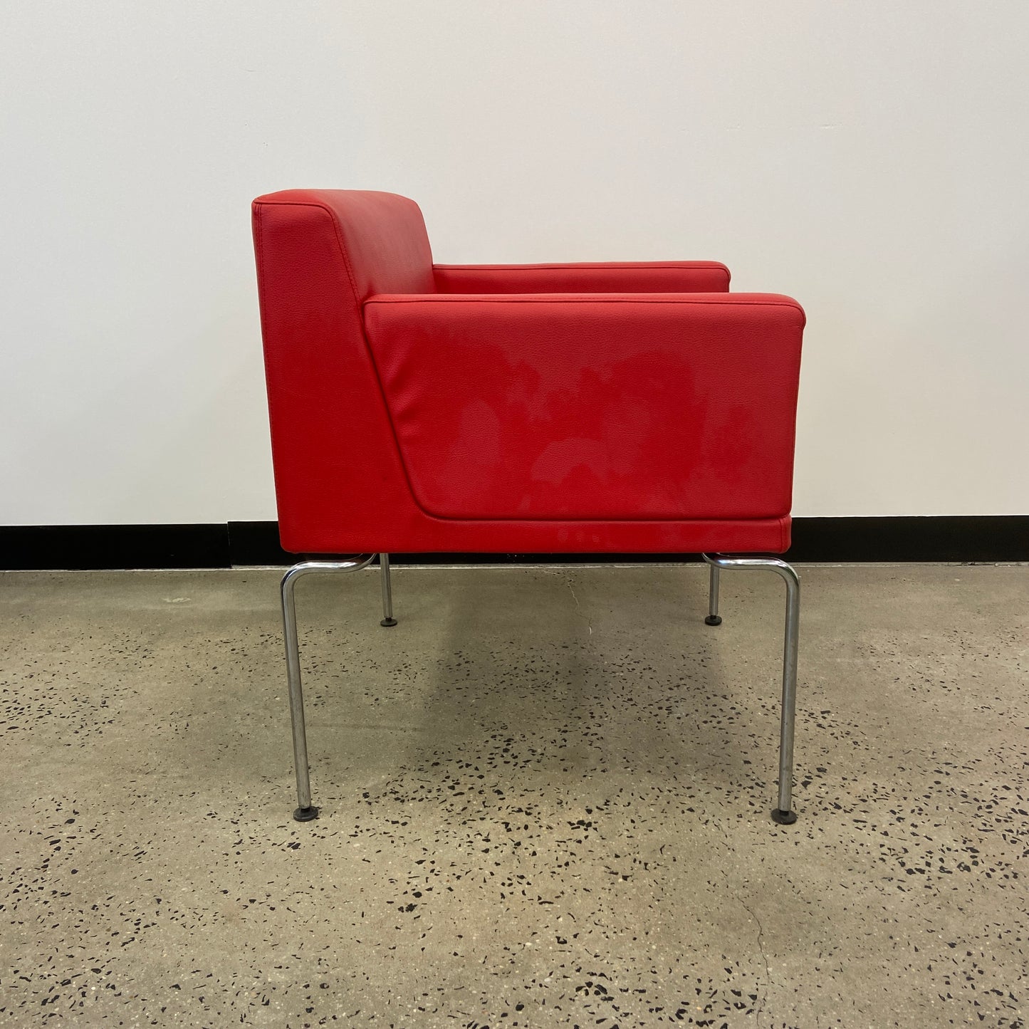 Schiavello Kayt Pause Leather Chair Red