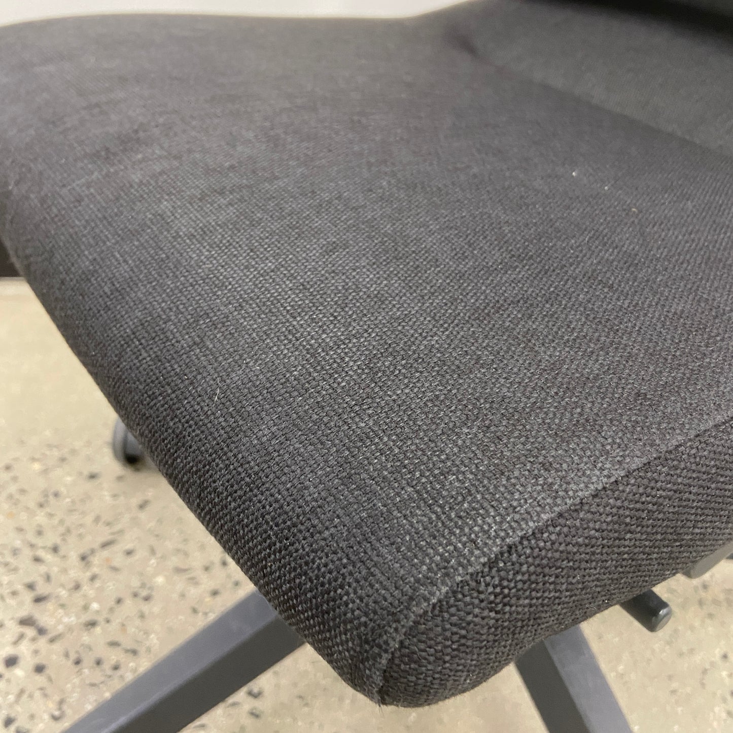 Wilkhahn Neos 181/6 Task Chair Charcoal