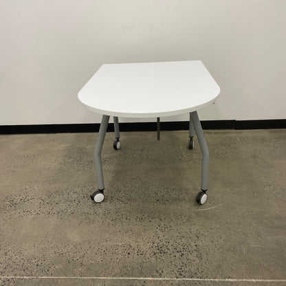 White Curved End Desk on Wheels