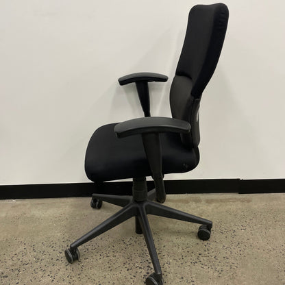 Steelcase 'Lets B Flexible' Black Office Chair